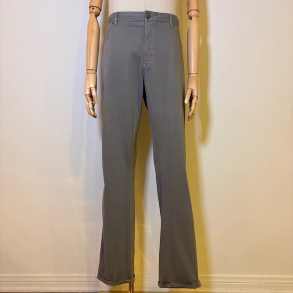 Peter Millar Men's Grey Chino Pants Size 40 - Excellent Condition